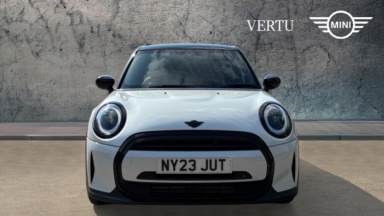 MINI Hatchback 1.5 Cooper Exclusive Premium 5dr Auto Petrol Hatchback